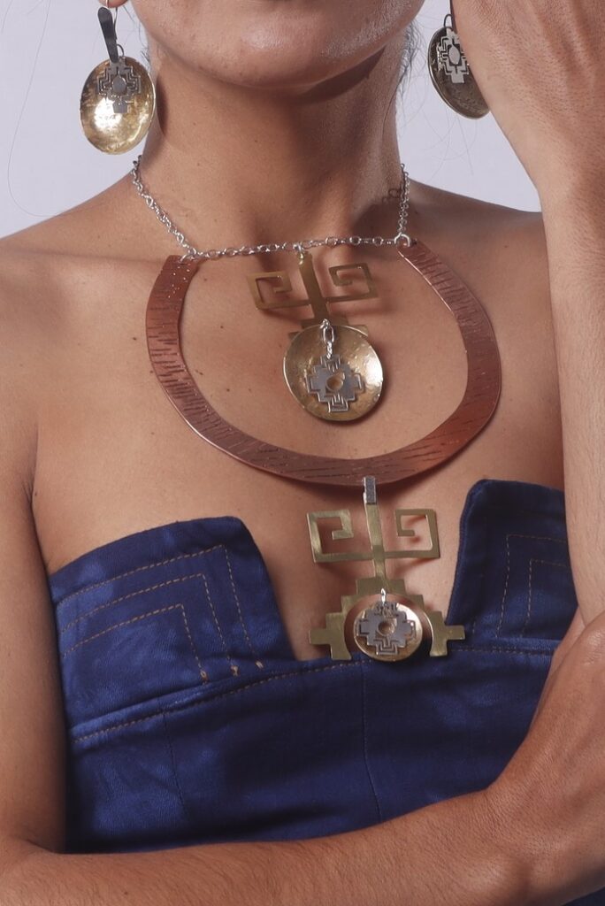 COLLAR PECTORAL ENERGÍA ANDINA